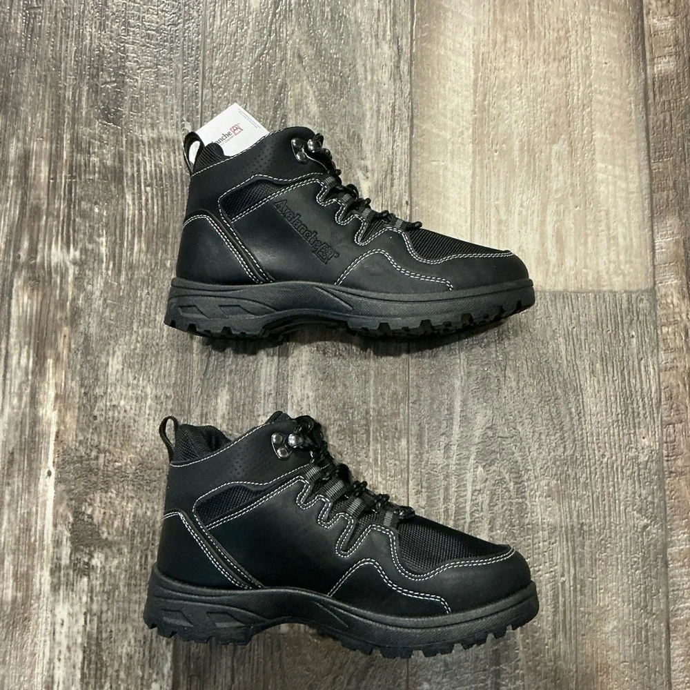 Avalanche Black Kid’s Outdoor Boots Size 2
